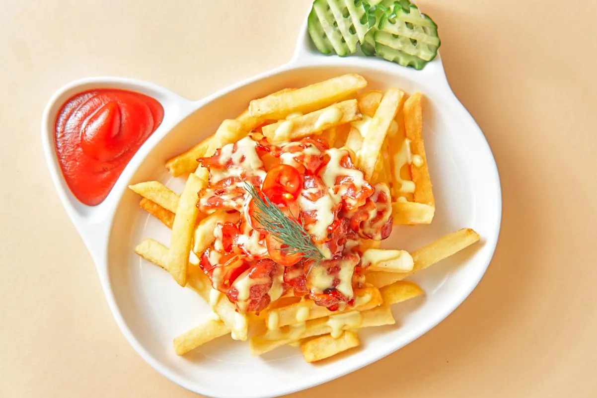 Картофель фри с беконом