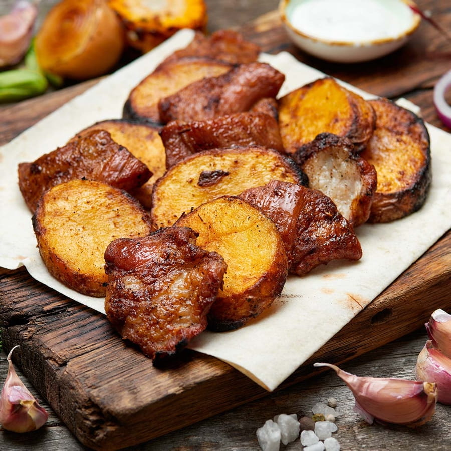 Шашлык из картофеля с салом