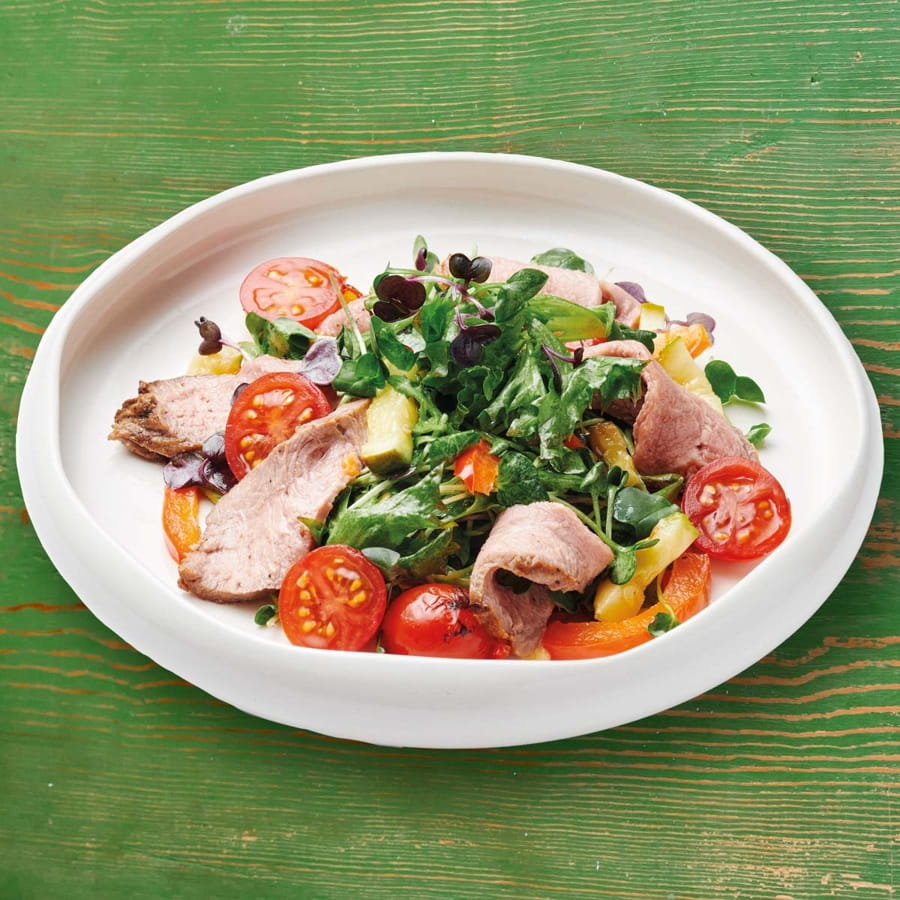 Салат с ростбифом и запеченными овощами