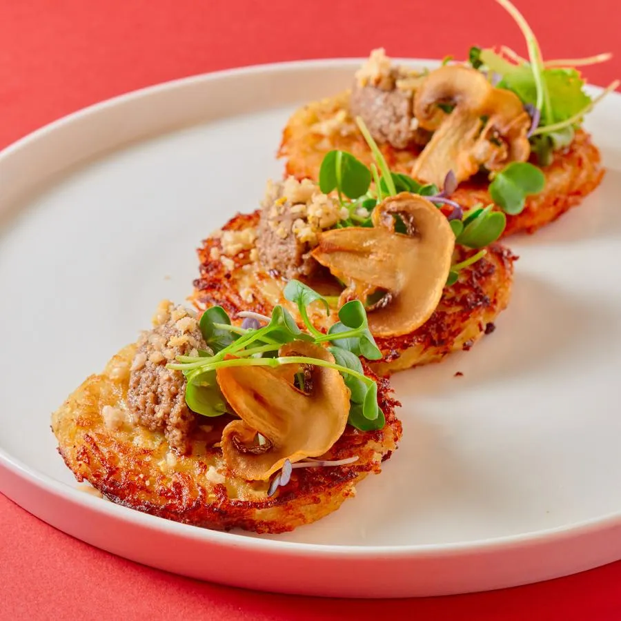 Драники с грибной икрой и кедровыми орехами