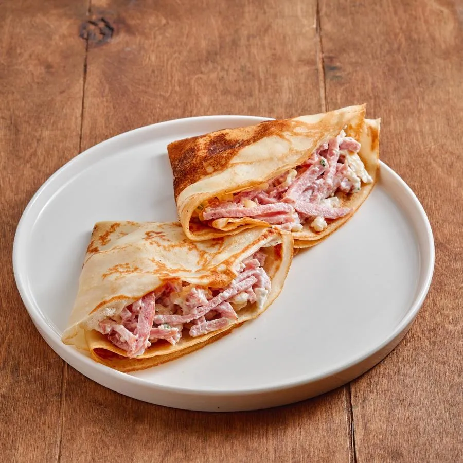 Блины ветчиной и сыром