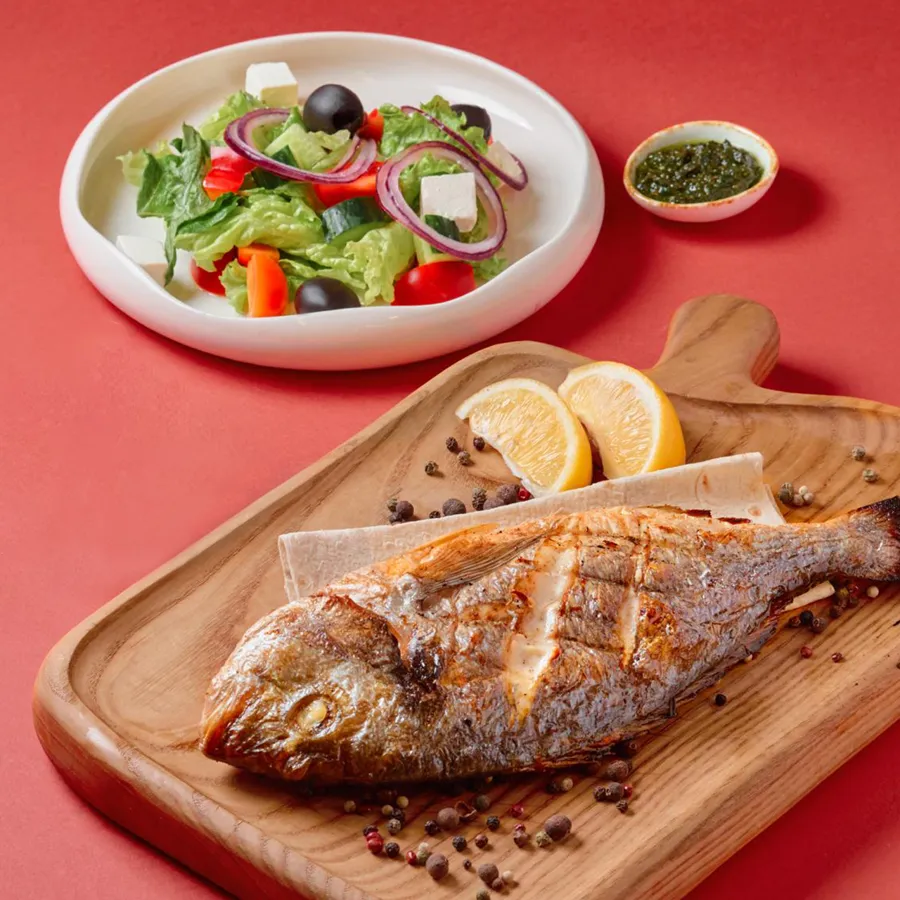 Дорадо+греческий салат