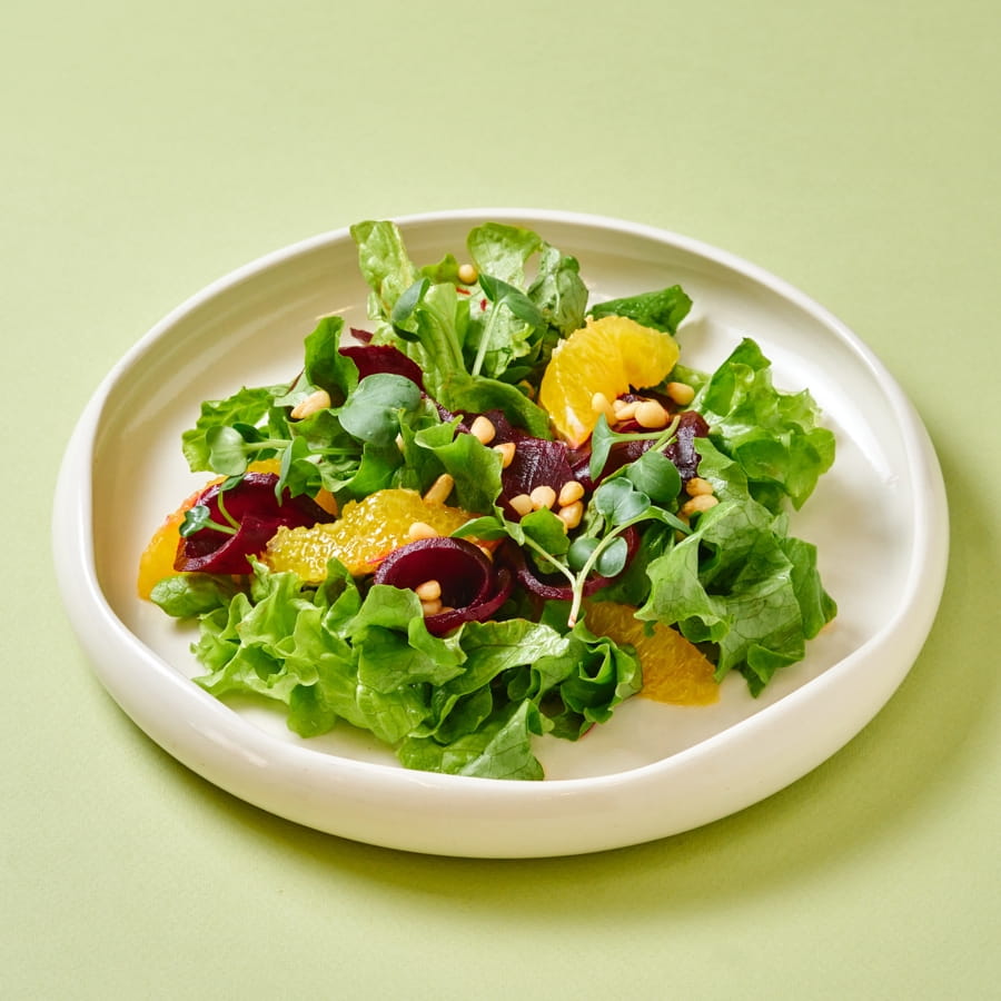 Салат с апельсинами и печеной свёклой постный